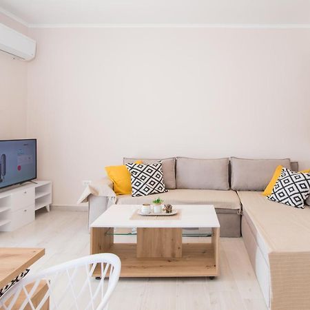 110m² 3 slaapkamer, 1 privé badkamer Appartement in Corfu Corfu  Buitenkant foto