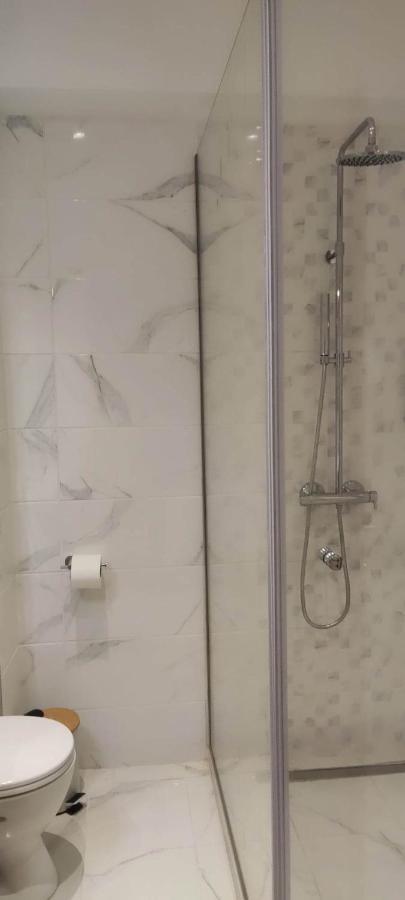 110m² 3 slaapkamer, 1 privé badkamer Appartement in Corfu Corfu  Buitenkant foto