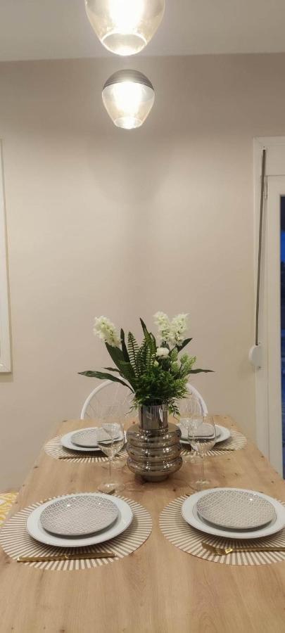 110m² 3 slaapkamer, 1 privé badkamer Appartement in Corfu Corfu  Buitenkant foto